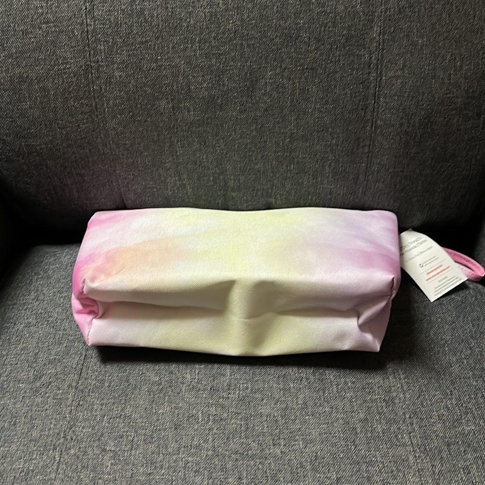 Poolside Water Resistant Pouch - Picture 6 of 10